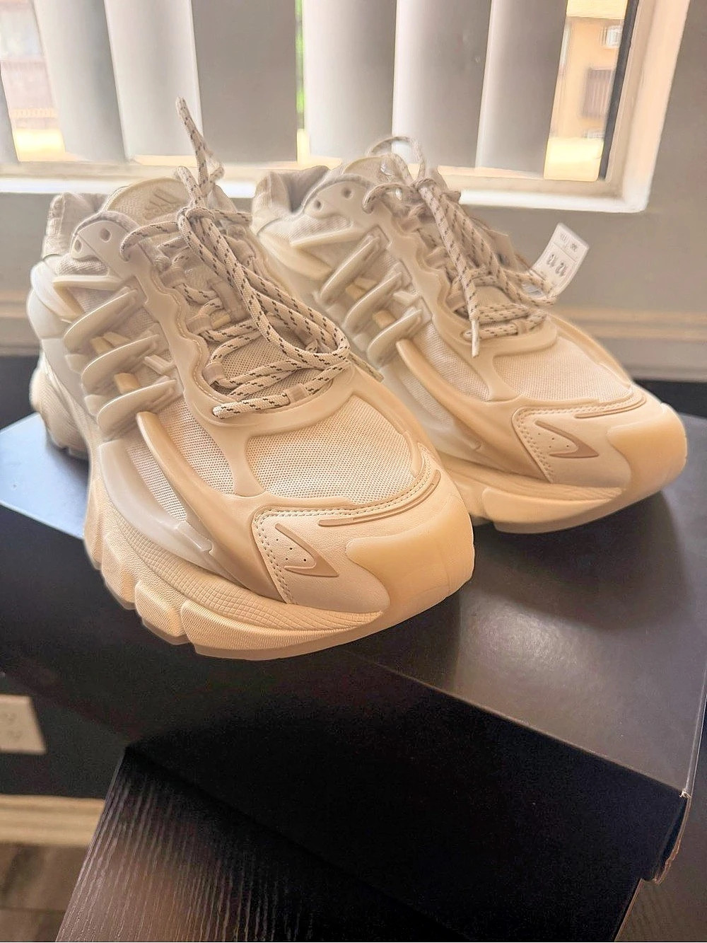 Adidas x Pharrell Williams Jellyfish